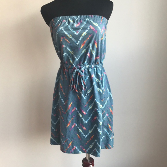 Mossimo Supply Co. Dresses & Skirts - Mossimo Supply Company Strapless Dress